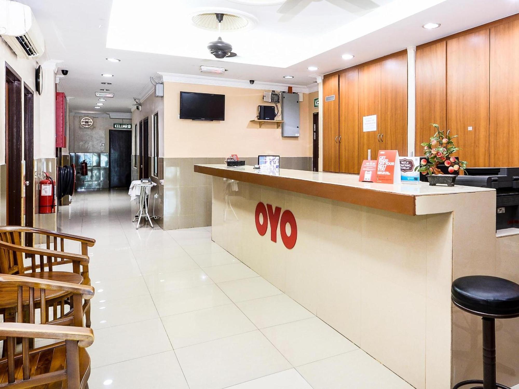 OYO 707 アユニ ホテル【Sanitized Stay】 バンギ エクステリア 写真